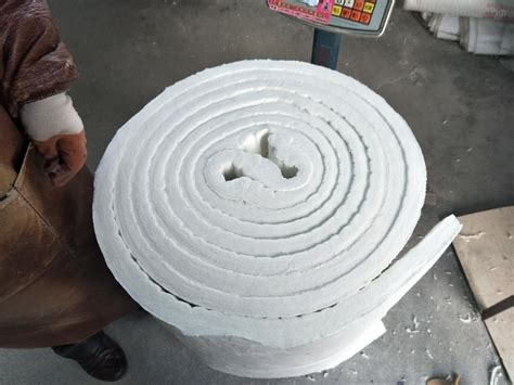 隔热保温硅酸铝陶瓷纤维针刺毯-河北万瑞化工有限公司