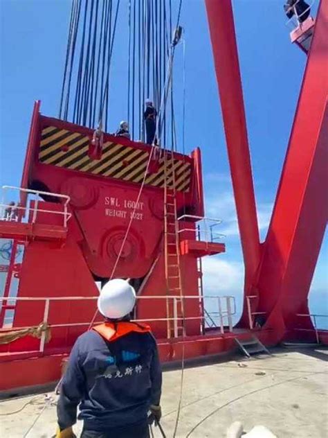 “亚洲第一吊高”自航起重船投产-中华航运网