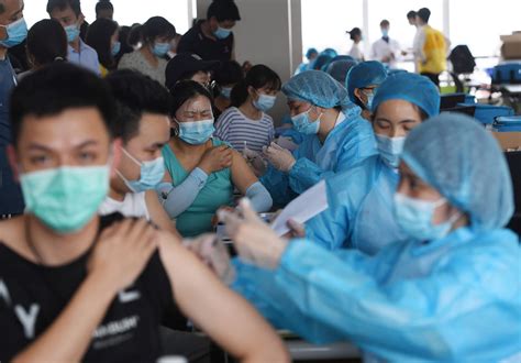 广州疫情防控措施升级，专家：这次涉疫情况复杂，病毒传播速度快_凤凰网