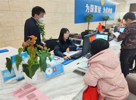 信丰：暖心服务传递税务温度 | 信丰县人民政府