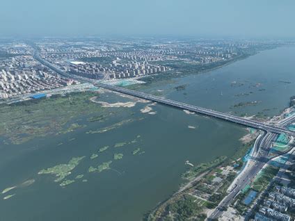 北京路沂河大桥拼宽桥主车道预计10月通车！ - 知乎