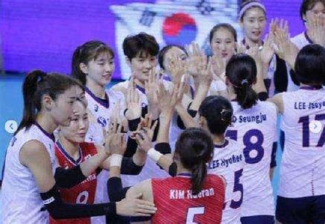 世界杯韩国女排美女二传走红 曾因对裁判热舞获奖100万韩元