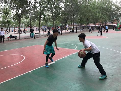 传媒学院团委举办“传媒路人王”篮球单挑赛-山西师范大学传媒学院