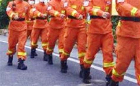 常见消防器材的使用方法-长江大学文理学院安全保卫处