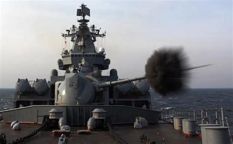 俄军舰起火爆炸 乌方：我们使用导弹干的 俄军是大意了吗？__财经头条
