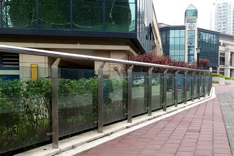 玻璃栏杆 - 玻璃栏杆 - 四川丰泽不锈钢有限公司