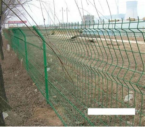 低碳钢丝双边丝护栏网 车间隔离网圈山圈地围墙护栏网-阿里巴巴