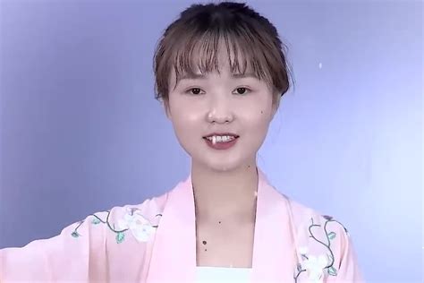 深圳小学生诗朗诵《游子吟》，一唱三叹，余音绕梁_腾讯视频
