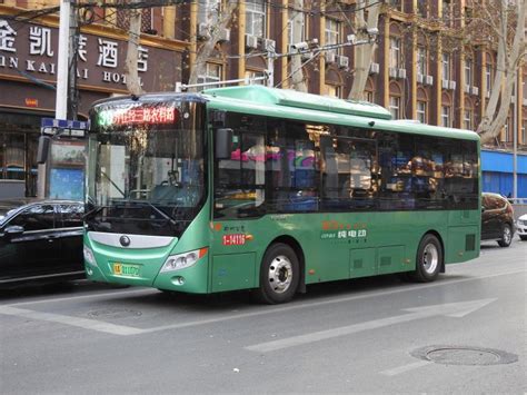 郑州新增一批氢燃料公交车，造价400多万，堪称公交车中的“劳斯莱斯”-大河新闻