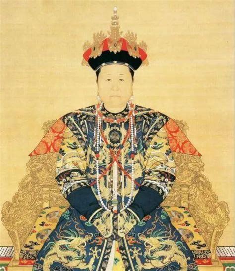 清朝历代皇后的画像，孝庄皇后体态风韵，慈禧太后判若两人！