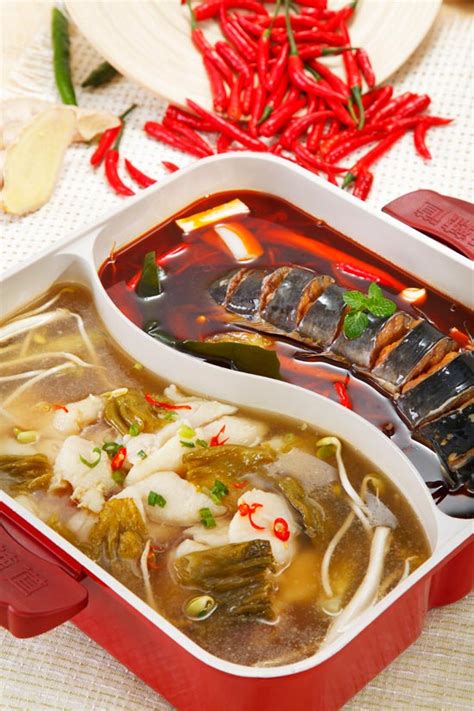 来新辣道鱼火锅享受大口吃鱼的快感，随心配专属于你的口味_美食天下