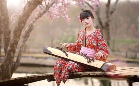 Young japanese girl, outdoor portrait Stock Photo - Alamy