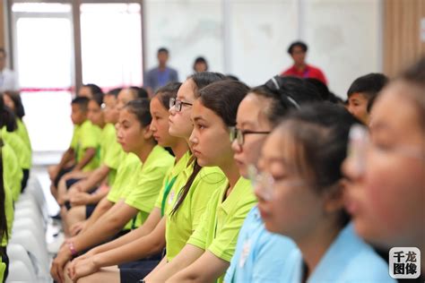 2019年新疆中小学生民族团结北京夏令营开营-笑奇网