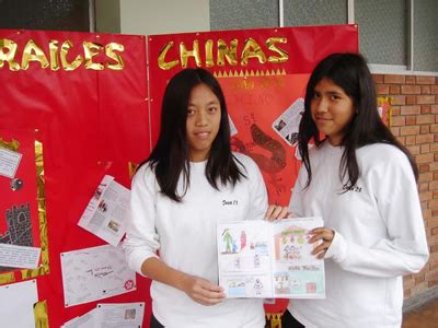 秘鲁华人家长称赞火花思维国文素养课，让孩子学习中国文化__财经头条