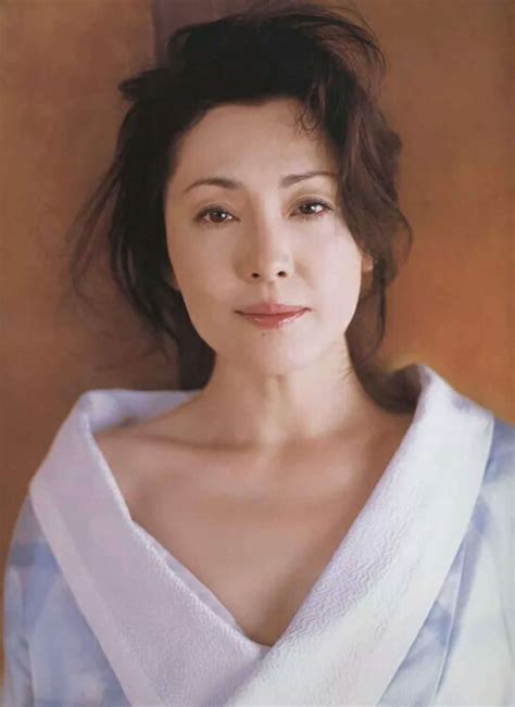 日本女艺人三上悠亚穿和服的一组照片