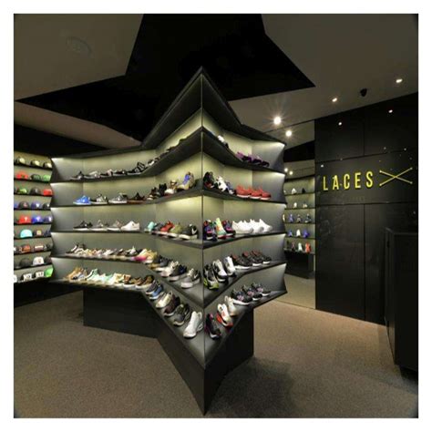 鞋子专卖店|空间|室内设计|意一设计 - 原创作品 - 站酷 (ZCOOL)