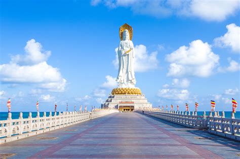 What bay should you choose to stay in Sanya, China? | Expats Holidays
