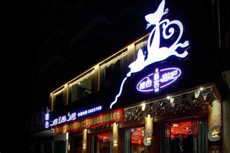 中式西餐厅大厅 – 设计本装修效果图