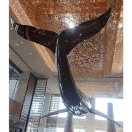 桂林 定制巨型不锈钢鲸鱼动物雕塑 商场创意镜面鲸鱼悬空挂件_园林及雕塑小品_第一枪