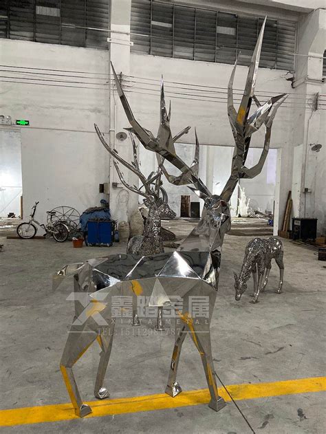 抽象鹿以及彩绘鹿 - 玻璃钢雕塑 - 曲阳尚华雕塑厂家