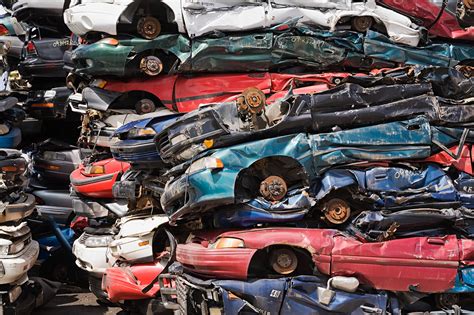 报废车解体 -- 贵州车多多再生资源有限公司