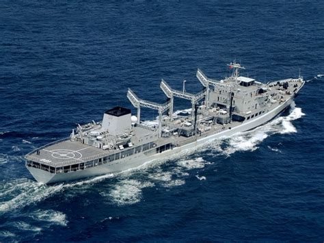 中国海军远训舰队启航 4艘主力舰总吨位超5万吨_军事_环球网