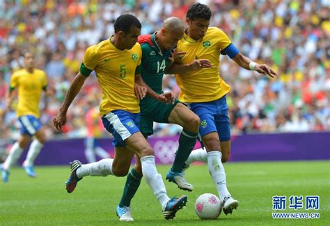 巴西vs韩国，上半场内马尔破门，巴西暂2-0韩国_东方体育