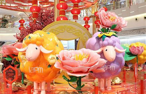 商场新年小羊主题美陈-依塔斯景观空间