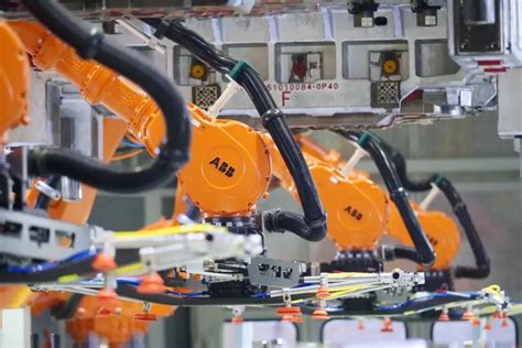 ABB机器人打造理想的汽车冲压自动化车间_ABB工业机器人丨ABB机器人工博士官方自营