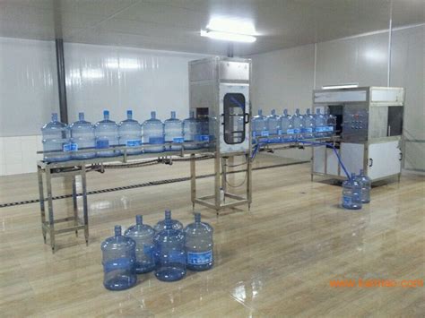 桶装水冲洗、灌装、封口一体机设备 桶装水生产线-食品机械设备网