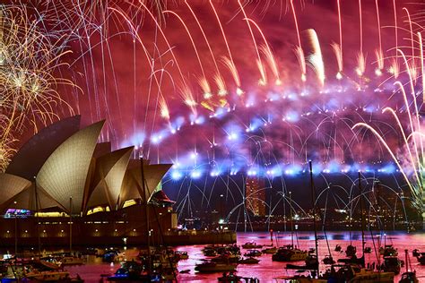 NYE Fireworks in Sydney | Woody World Packer