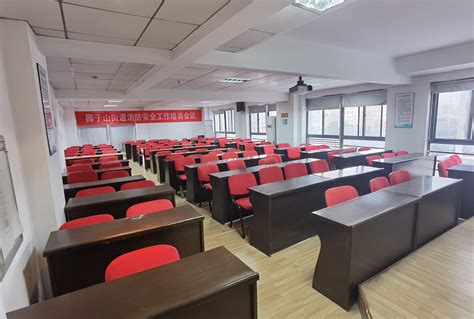 培训教室-培训场景-湖北京伦职业培训学院