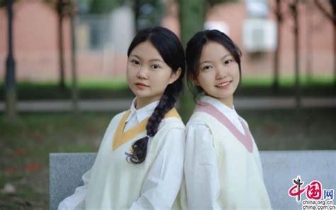 【中国网】默契值拉满！三对双胞胎新生走进西华大学共启新旅程