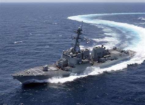 历史上的今天10月6日_2012年美海军最新的阿利·伯克级驱逐舰DDG-112服役。