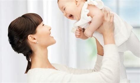 怎么跟不同月龄的宝宝互动 0到12个月宝宝互动交流方法 _八宝网