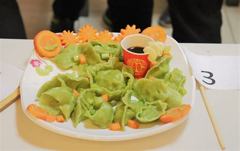 管理服务学院：举行“舌尖上的校园”美食DIY厨艺大赛
