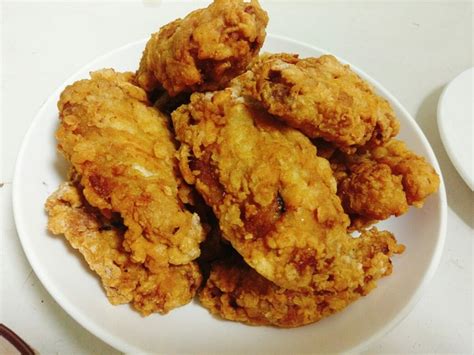 韩式炸鸡的简单做法_简易版韩式炸鸡怎么做好吃-聚餐网