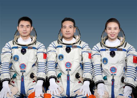 中国航天员队伍成长壮大 2023年飞行任务乘组已完成选拔_荔枝网新闻