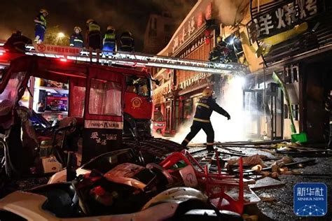 天津滨海新区爆炸事故现场：大楼被冲击波掏空--四川频道--人民网