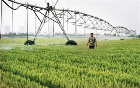 新疆昌吉州：“互联网+农机”开启智慧农业新格局 - 农业 - 中国产业经济信息网