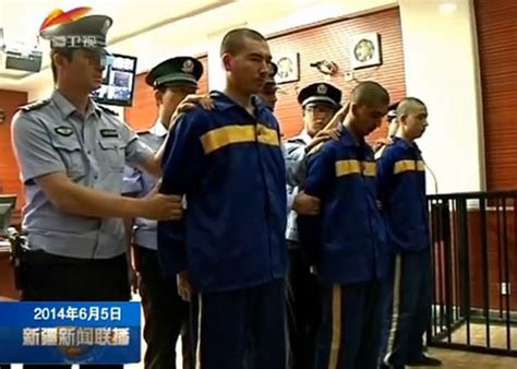 新疆集中宣判一批涉暴恐案件：12人被判处死刑|被告人|一审_凤凰资讯