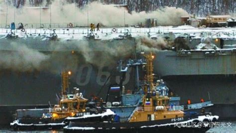 苏57、图22M3发动突袭，多艘乌军舰艇起火燃烧,司令部发出求救电
