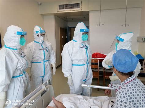 北京大学第六医院赴武汉指导湖北省新冠肺炎疫情后康复和心理疏导工作