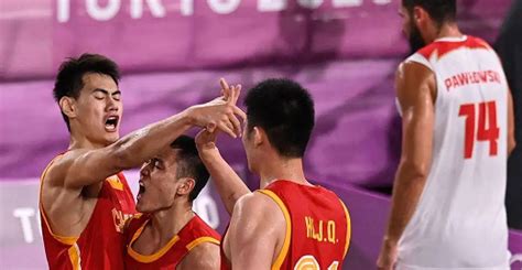 中国篮协正式官宣！男篮世界杯出线后，周琦郭艾伦再迎好消息
