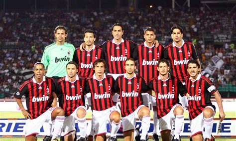 2009-2010赛季AC米兰首发阵容5张 因扎吉皮尔洛内斯塔等巨星在列