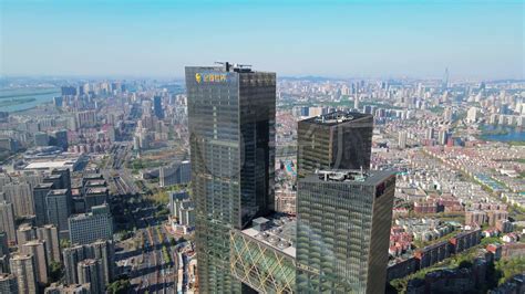 南京金鹰世界荣获2020年度商业地产城市新地标项目大奖_联商网
