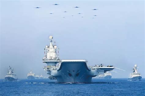 中国首艘航母部队再诞2颗将星 含现任辽宁舰编队政委_手机新浪网