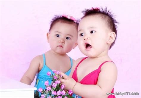 台湾“最美双胞胎”长大了 14年过去更美了_手机凤凰网