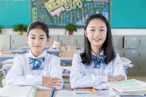 高中毕业的女生适合学的一技之长，一起来看看吧_上海欧米奇西点西餐学院官网