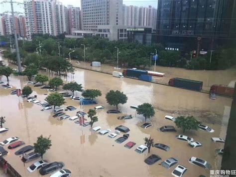航拍广东英德水边镇洪峰过境：洪水漫出河道 房屋被淹成孤岛